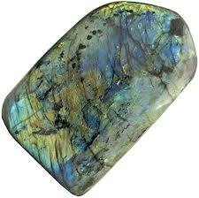 Lithothérapie : les vertus des pierres en L comme labradorite, Lapis-lazuli...