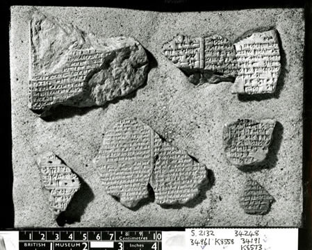 Tablettes cunéiforme mésopotamienne racontant l’épopée de Gilgamesh