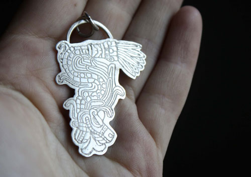 Serpent à plumes, pendentif Kukulkan, dieu Maya en argent