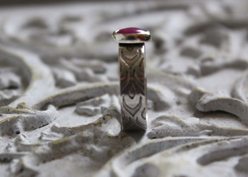 Adélaïde, bague médiévale en argent massif et saphir étoile