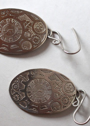 Aiguilles mécaniques, boucles d’oreilles engrenages steampunk en argent