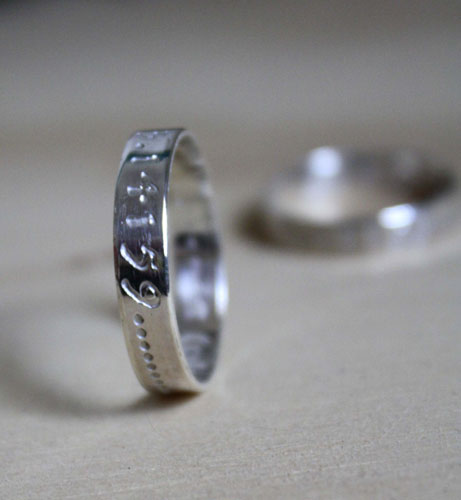Alliances PI, bague personnalisée symboles d’infini en argent