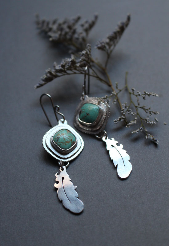 Apprendre à voler, boucles d’oreilles plumes en argent et turquoises