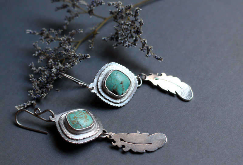 Apprendre à voler, boucles d’oreilles plumes en argent et turquoises