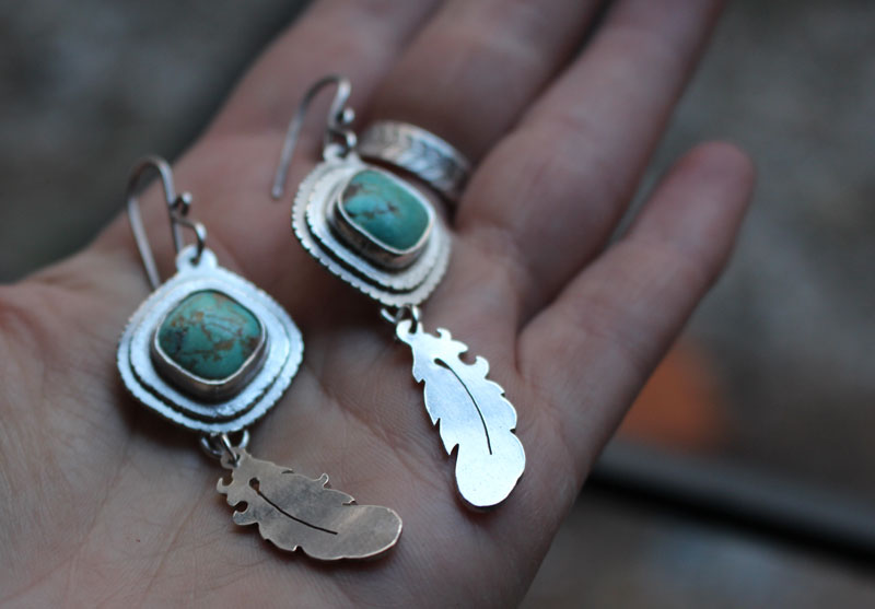 Apprendre à voler, boucles d’oreilles plumes en argent et turquoise