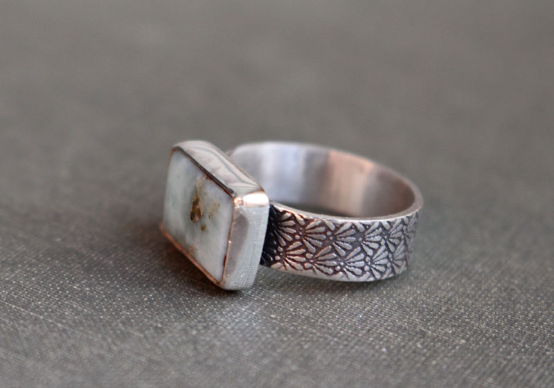 Atlantide, bague grecque en argent et larimar 