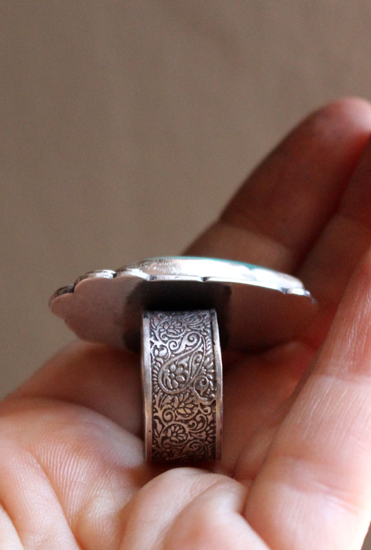 Au Royaume de la nature, bague cachemire en argent et chrysoprase
