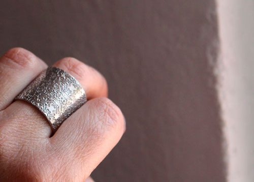 Baudelaire, bague gravée période romantique en argent massif