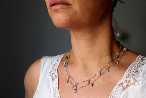 Berlingot, sautoir, collier, chaîne de cheville, bracelet en argent, turquoise, amazonite, jade, quartz, tourmaline rose et tourmaline verte