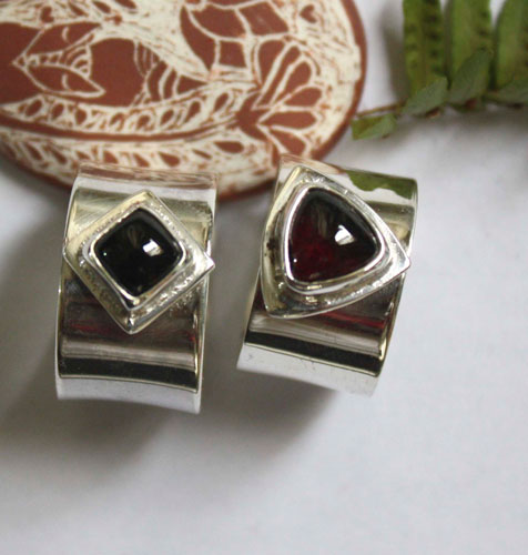 Catch my heart, bague de promesse en argent, onyx et grenat