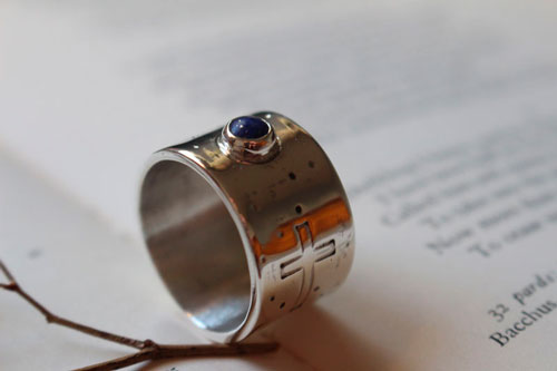 Certitude, bague astronomie en argent et lapis-lazuli