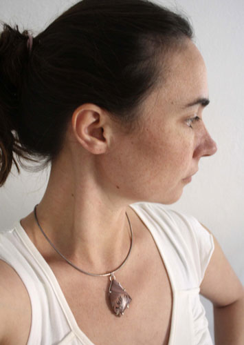 Chiricahua, pendentif épuré en argent et rhyolite apache