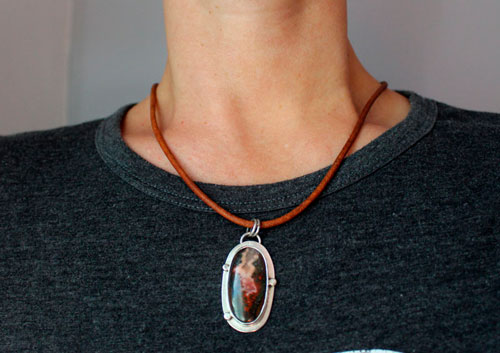 Du plus profond de la terre, collier volcan en argent et agate Seam