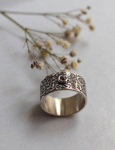 Eternité, bague grenade en argent et diamant 