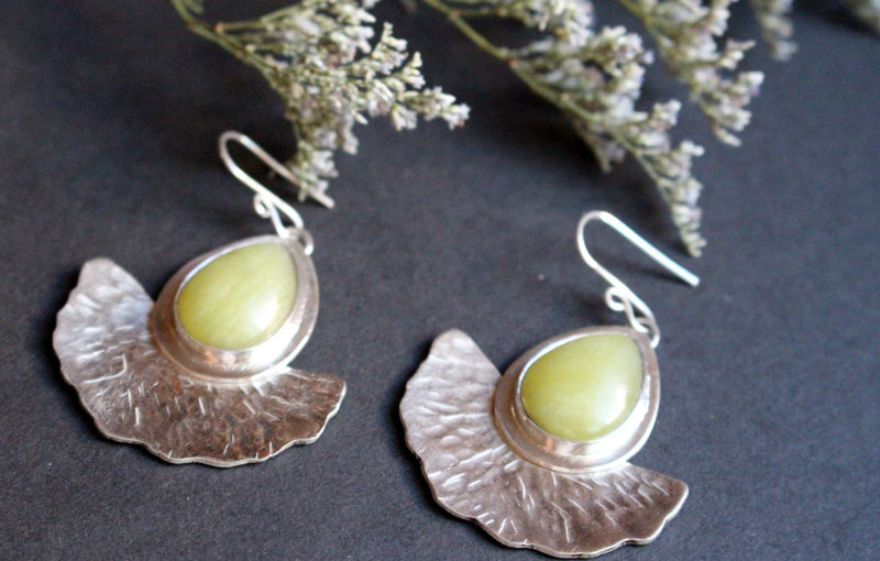 Feuilles du soleil, boucles d’oreilles feuille de ginkgo en argent et aventurine