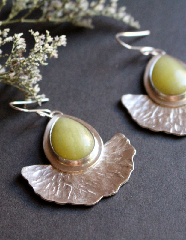 Feuilles du soleil, boucles d’oreilles feuille de ginkgo en argent et aventurine