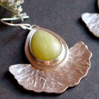 Feuilles du soleil, boucles d’oreilles feuille de ginkgo en argent et aventurine