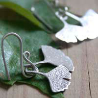 Ginkgo biloba, boucles d’oreilles végétal, feuille en argent