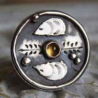 Hérisson d'automne, bague hérisson et citrine en argent, série animal totem, symbole
