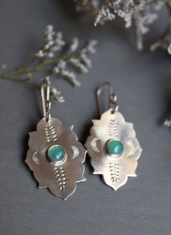 Kirakee, boucles d’oreilles orientales architecture mauresque en argent et chrysoprase