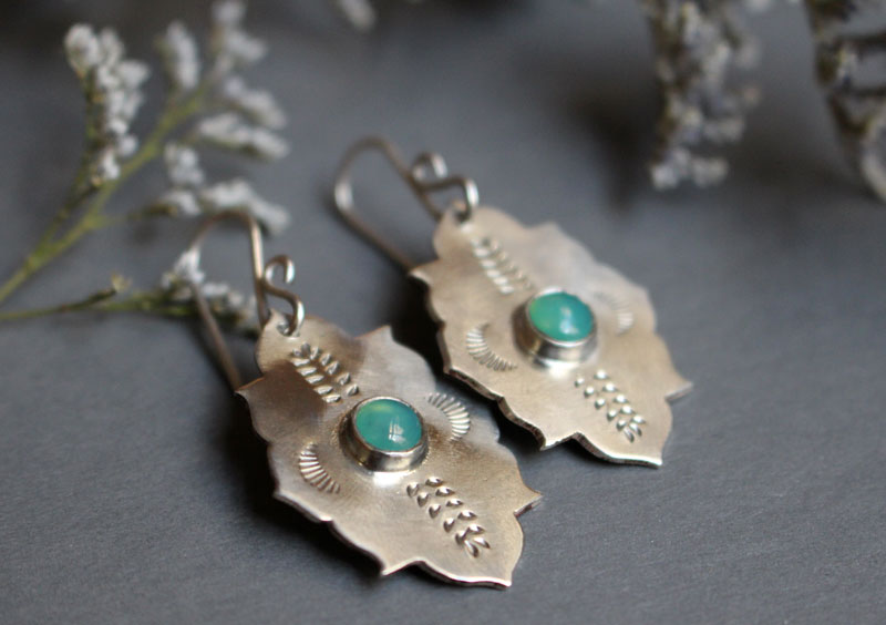 Kirakee, boucles d’oreilles orientales architecture mauresque en argent et chrysoprase