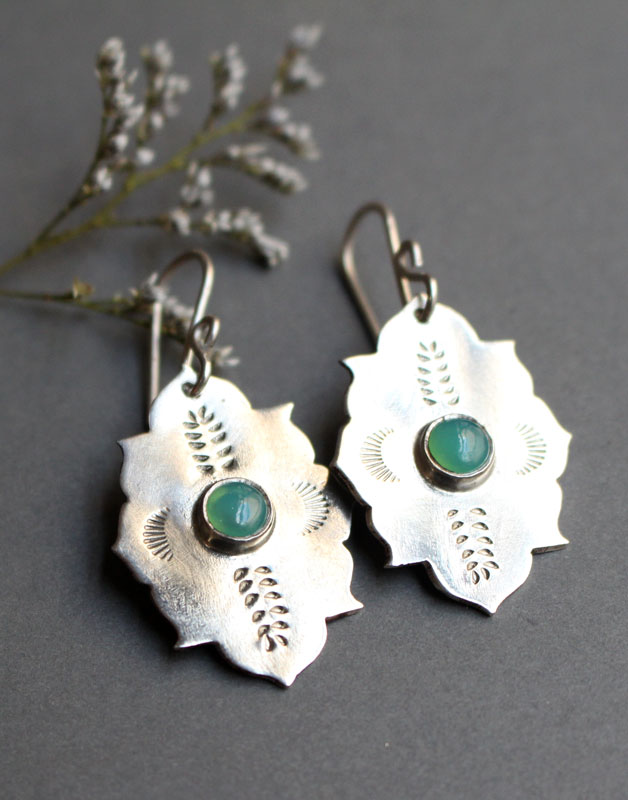 Kirakee, boucles d’oreilles orientales architecture mauresque en argent et chrysoprase