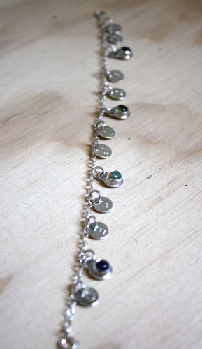 l’arbre de Jessé, bracelet souvenir de famille en argent et pierres de naissance