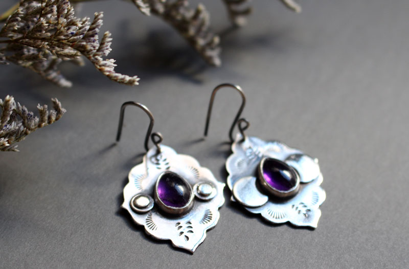 L’étoile du soir, boucles d’oreilles architecture mauresque en argent et améthyste