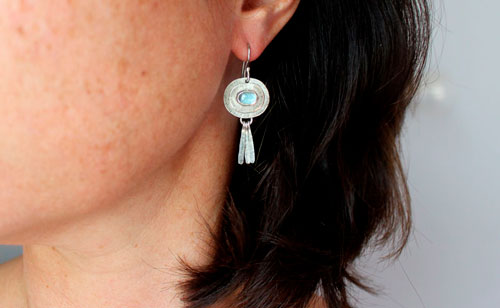 Le bleu du ciel, boucles d’oreilles bonheur en argent et spinelle