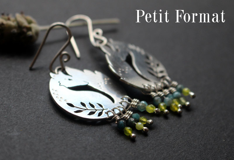 Le petit renard des blés, boucles d’oreilles renard et feuille en argent, agates bleues et vertes