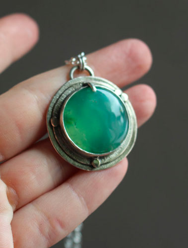 Le secret de la mare, collier champêtre en argent et chrysoprase