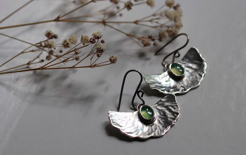 Lis d’étang, boucles d’oreilles feuilles de nénuphar en argent et chrysoprase