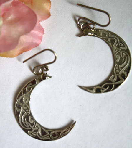Lune celtique, boucles d’oreilles celte croissant de lune en argent