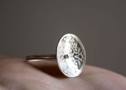 Lyrique, bague médiévale gravée en argent