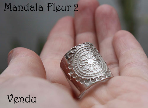 Mandala fleur 2, bague d'inspiration bouddhiste en argent