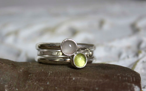 Mangrove, bague empilable en argent, péridot et aigue-marine