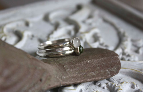Mangrove, bague empilable en argent, péridot et aigue-marine