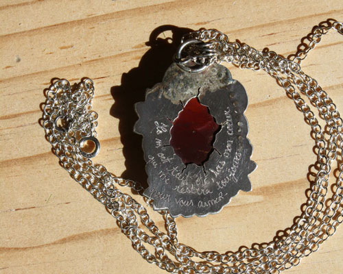 Marie-Antoinette, collier fleur camée en argent massif et jaspe mookaïte