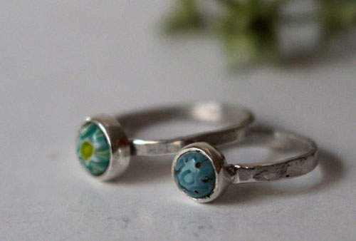 Mère et fille, bague famille en argent avec cabochon millefiori de verre