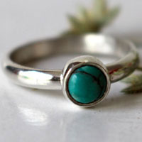 Myosotis, bague demi-jonc en argent et turquoise