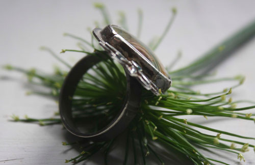 Nénufar, bague fleur de lotus en argent et jaspe impérial royal