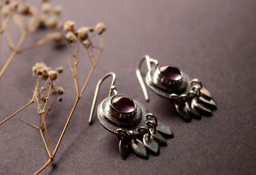 Nova corindon, boucles d’oreilles astronomie en argent et corindon rose