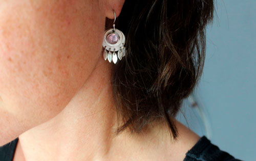 Nova corindon, boucles d’oreilles astronomie en argent et corindon rose