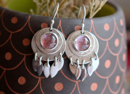 Nova corindon, boucles d’oreilles astronomie en argent et corindon rose