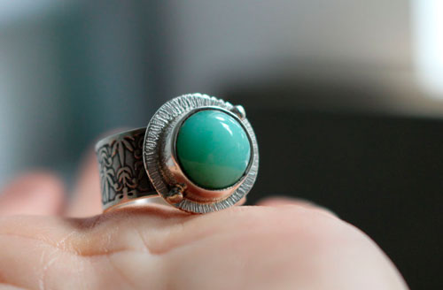 Nymphe de l’étang, bague feuille de nénuphar en argent et chrysoprase