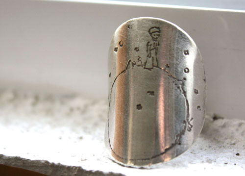 Planète du petit prince, bague gravée Saint-Exupéry en argent