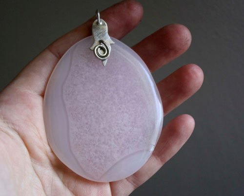 Rose thé, pendentif en argent et quartz rose