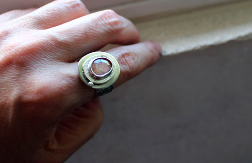 Rosée du matin, bague réveil de la nature en argent et saphir rose