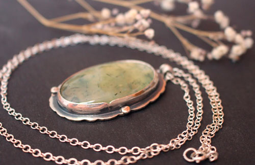 Seraphina, collier baroque en argent et préhnite