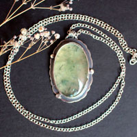 Séraphina, collier baroque en argent et prehnite